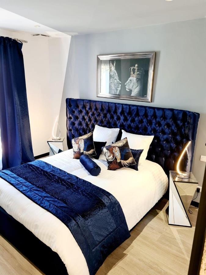 Magnifique Villa De Luxe Au Coeur De La Garrigue Nimes Bagian luar foto
