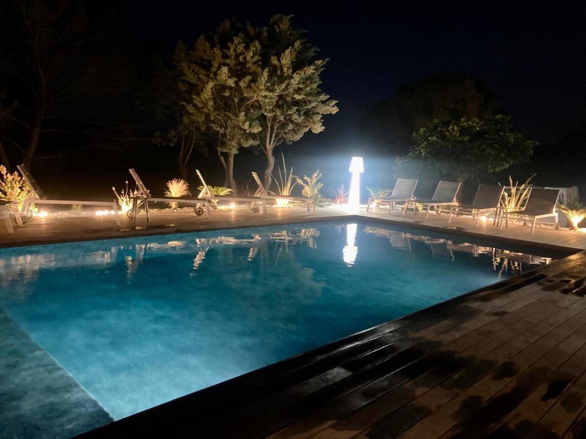 Magnifique Villa De Luxe Au Coeur De La Garrigue Nimes Bagian luar foto