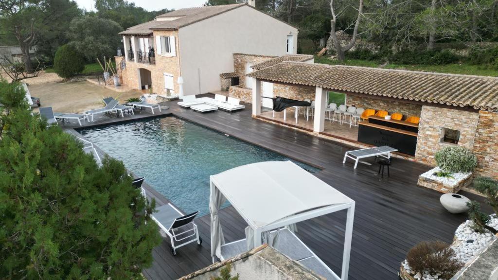 Magnifique Villa De Luxe Au Coeur De La Garrigue Nimes Bagian luar foto
